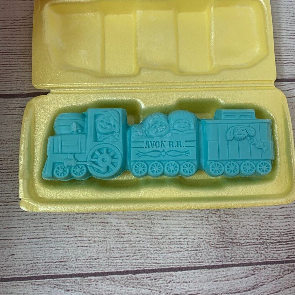 Vintage Avon Soap Train 1982 All Aboard Blue Snap Apart Set of 3 Soaps 1oz Each